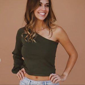 One shoulder sweater S in olive